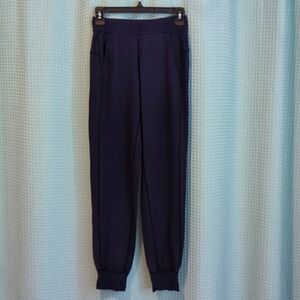 EUC Sz 2 Navy blue Lululemon joggers